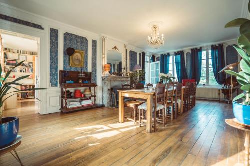 Iekārtas, Chambre d'hôtes Marina - Château Le Bas Bleu (Chambre d'hotes Marina - Chateau Le Bas Bleu) in Quesnoy-le-Montant