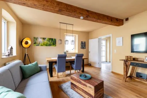 2 BR Apartment mit Parkplatz in Haßloch, Deutschland