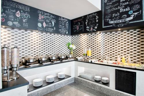 Restaurant, Hotel Velvet Plaza in Guadalajara City Center