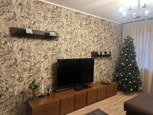 Just Apartments - image 10