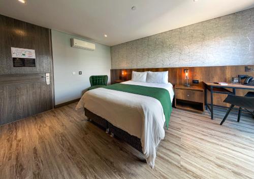 Deluxe Room room in Café Hotel Medellín