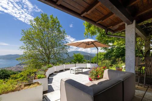 Skats, Villa Famiglia Lago in Bee
