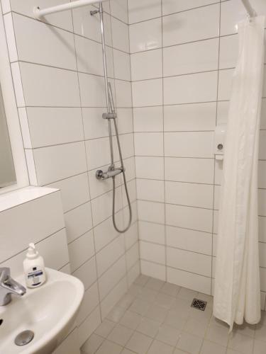 Álftröð Guesthouse - image 14