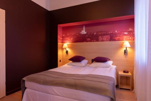 1 queen bed