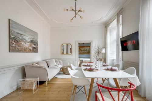 Central 3BR Apartment by Royal Palace & Old Town, Stockholm