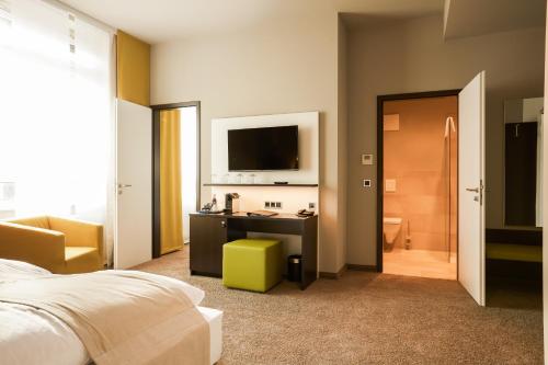 Hotel Platzhirsch - image 11