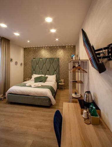 Easy Boarding Room Type - Luxury Quadruple Room