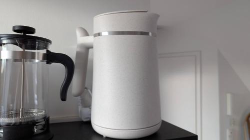 have-a-nice-Stay - helles Dachgeschoss, U-Bahn nach Hamburg 400m - Bäcker & Restaurants 500m - Lidl 800m - Zentrum 1,5km have-a-nice-Stay - helles Dachgeschoss, U-Bahn nach Hamburg 400m - Bäcker & Restaurants 500m - Lidl 800m - Zentrum 1,5km