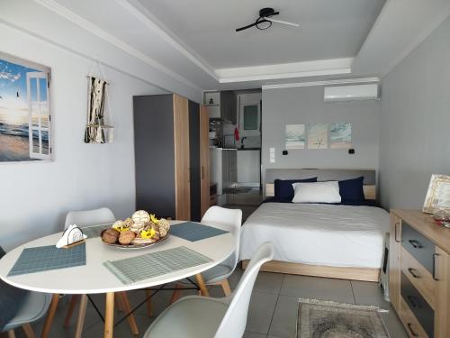 Anatoli - Beachfront House - Magical Sunrise Views - Chios 4