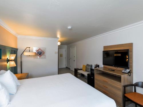 Best Western Premier Grand Canyon Squire Inn - image 12