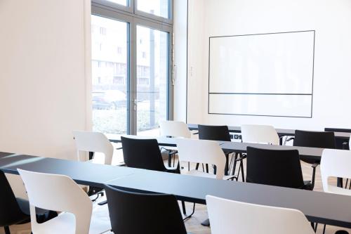 LOGINN Hotel Köln Airport