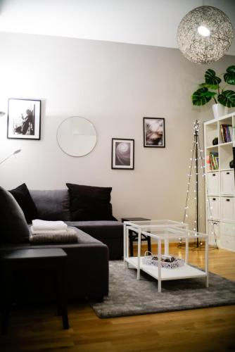 Vienna Cozy Hub - Family - Metro Access - 10min City-Centre, Vídeň