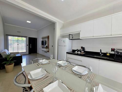 Casa Nova 3 Quartos prox Centro e Cataratas in Cararatas