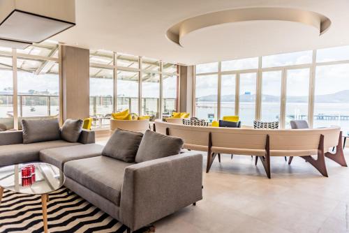 Bar/ Salón, Simon Hotel in Fort-de-France