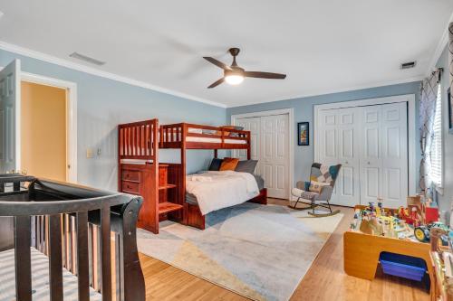 Entire Family Friendly House 3 BR w/ Gym & Office! in Chamblee, USA