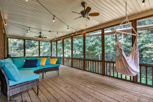 Entire Family Friendly House 3 BR w/ Gym & Office! in Chamblee, USA