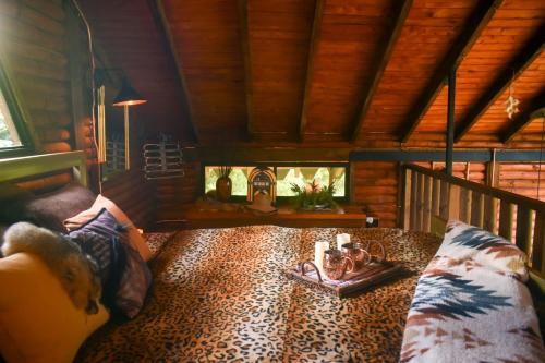 Cabaña de lujo con silla montura, Caballo Dorado