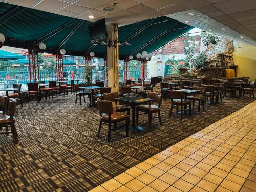 Quality Inn & Suites Fort Collins - image 6