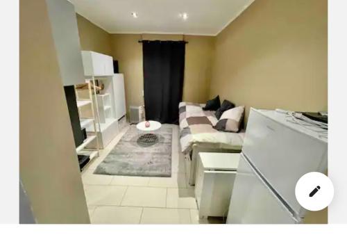 Studio à louer (Studio a louer) in เอช เซอ อัลเซท