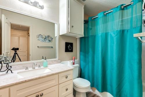 New! Updated, Open Concept - Black Beard's Cabin