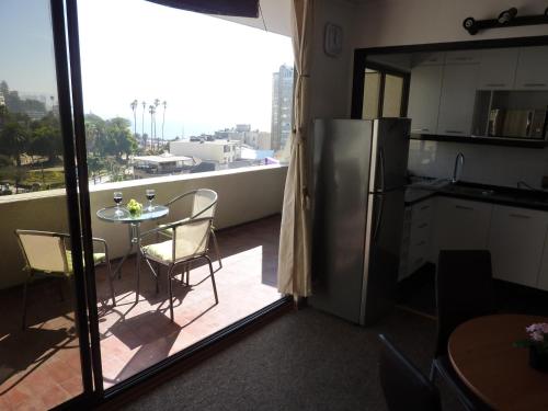 Apartment with Sea View image 5