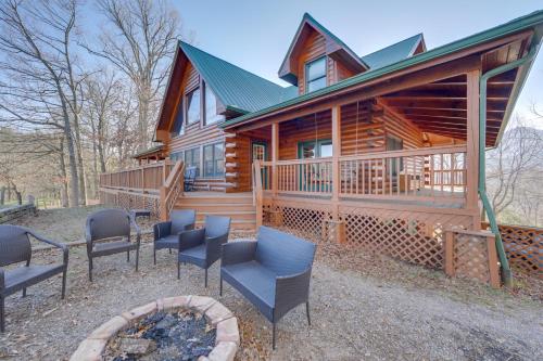 Whits End Smoky Mtn Home with Hot Tub and 300 Views - image 6