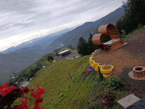 Glamping arcoiris r in Andes