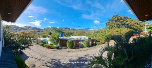 Skats, Isabella House, Beautiful views of the mountains in Matagalpa