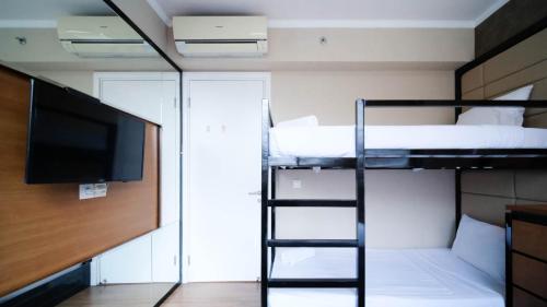 Spacious 2BR at The Via and The Vue Apartment Surabaya By Travelio - image 2