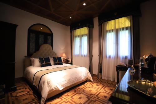 Moller Elegant Room - 2 Breakfast & Welcome fruits and snacks & Free minibar drinks on the first day && executive lounge treatment for two image 5