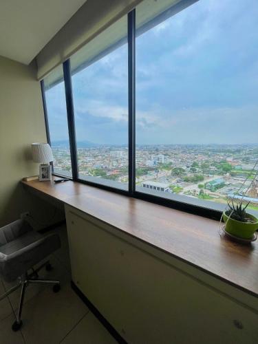One-Bedroom Apartment image 3