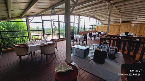 Restaurant, Comfort Palace Guest House Kasane in Kasane