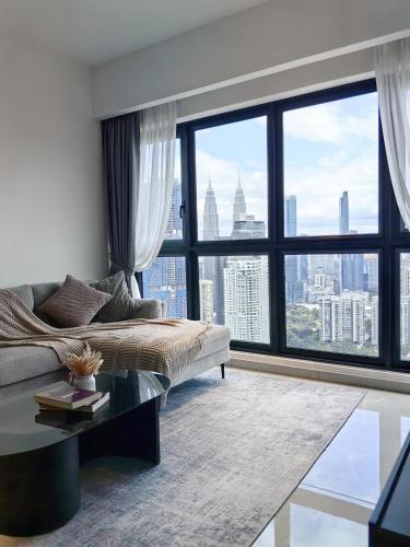 TRX Agile Bukit Bintang KLCC View 8pax Family Suites