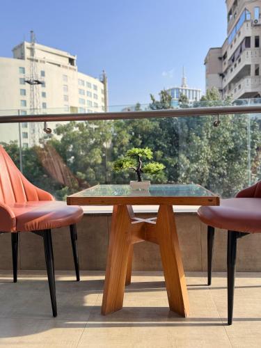 Hotel Golf View Sakura – Gurgaon, NY