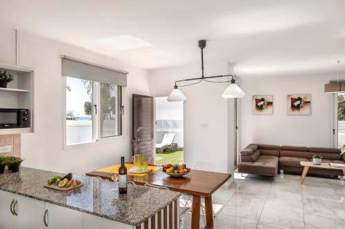 virtuve, Sweet Seaview Villa in Sotira
