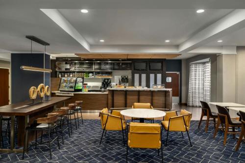 ห้องอาหาร, Courtyard by Marriott Richmond Chester in เชลเตอร์ (VA)