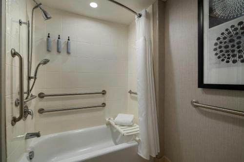 Residence Inn by Marriott Richmond Chester - image 6