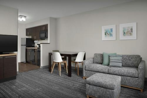 One-Bedroom Queen Suite with Sofa Bed