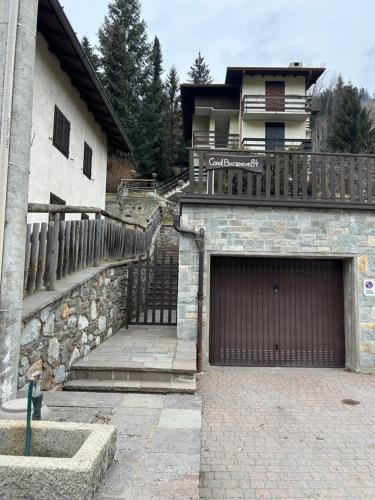 Viesnīcas āriene, Miri house palazzina bucaneve vicino alle piste Ponte di Legno in Temu