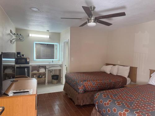 Townhouse Inn and Suites Brawley (CA) United States