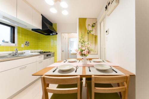 Japanese Art Room, 2Bed Room, 4Bed, Near Metro&JR station