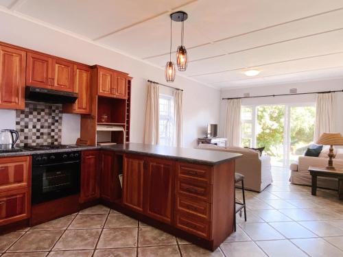 Kitchen, Wildecrest & Ripplemead, Amblewood Guesthouse in Kenton-on-Sea