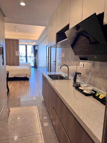 LCONDOTEL Premium Studio Near MOA Okada and NAIA Airport - Tap to explore photos