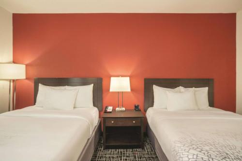 Queen Room with Two Queen Beds - Mobility Access/Non-Smoking