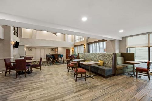 Hampton Inn & Suites Wilson I-95 in Wilson, USA