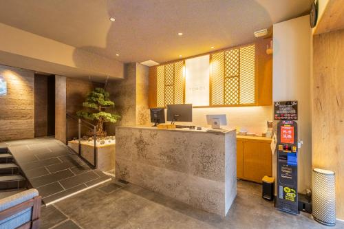 HOTEL TOMOS ASAKUSA - 로비