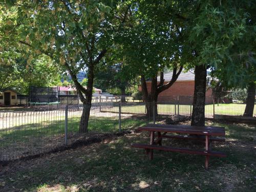 Alpine Sports Lodge in ไบรท์