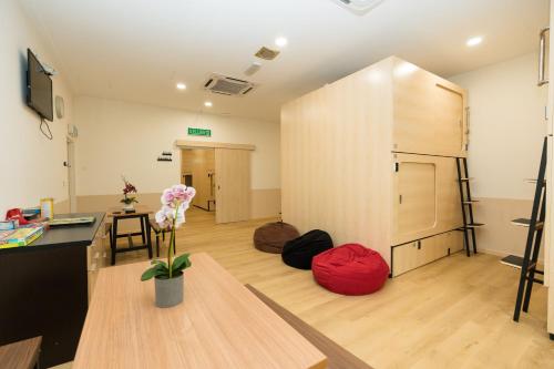 Luma Nest Capsules Luma Nest Capsules