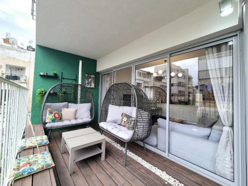Three Bedroom Apartment with Balcony - 1 Bar Kochva Street image 5