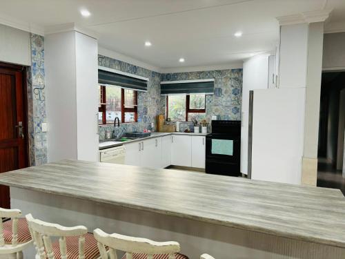 virtuve, Barefoot Self-Catering Holiday Home in Morganʼs Bay